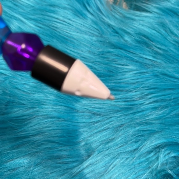 Sensory-FX pen clicks, has multicolor rolling beads pen clip folds - Picture 3 of 4